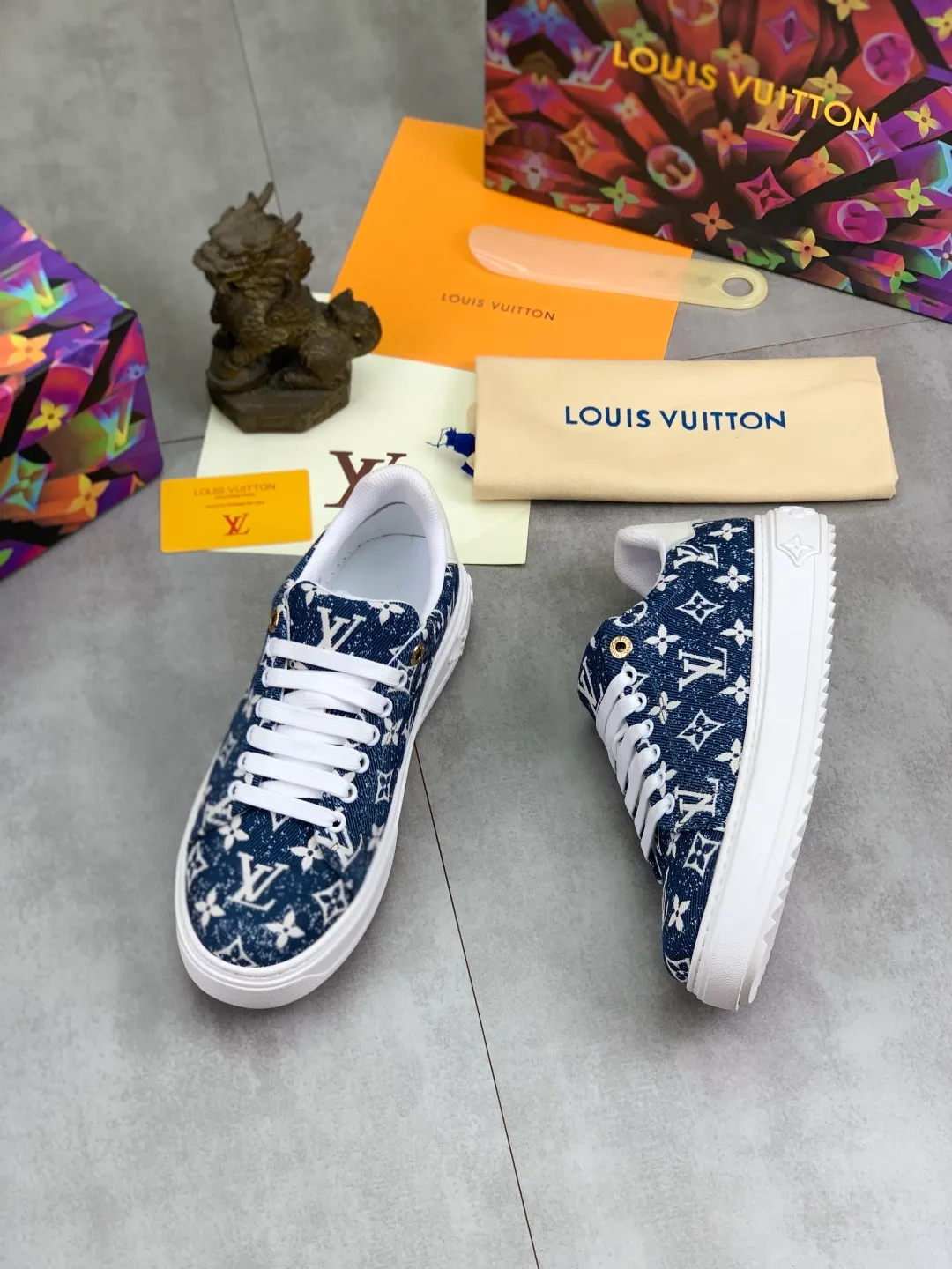 Men's men's shoes💰P520💰[New model]🆘High quality cowhide [Louis Vuitton]LV official website latest model🎁casual and fashionable men's shoes👟hot style💥simple and elegant style, exclusive for trendy men. Unique official website latest brand elements👑original decoration, fashionable and generous, the fabric is made of original denim➕comfortable and breathable mesh lining➕cow leather feet ✅The official website specifies wear-resistant casual outsole, the classic model is taken in real life🎬Color: 6️⃣colors available😍Number of codes: 38-44 Full set of packaging